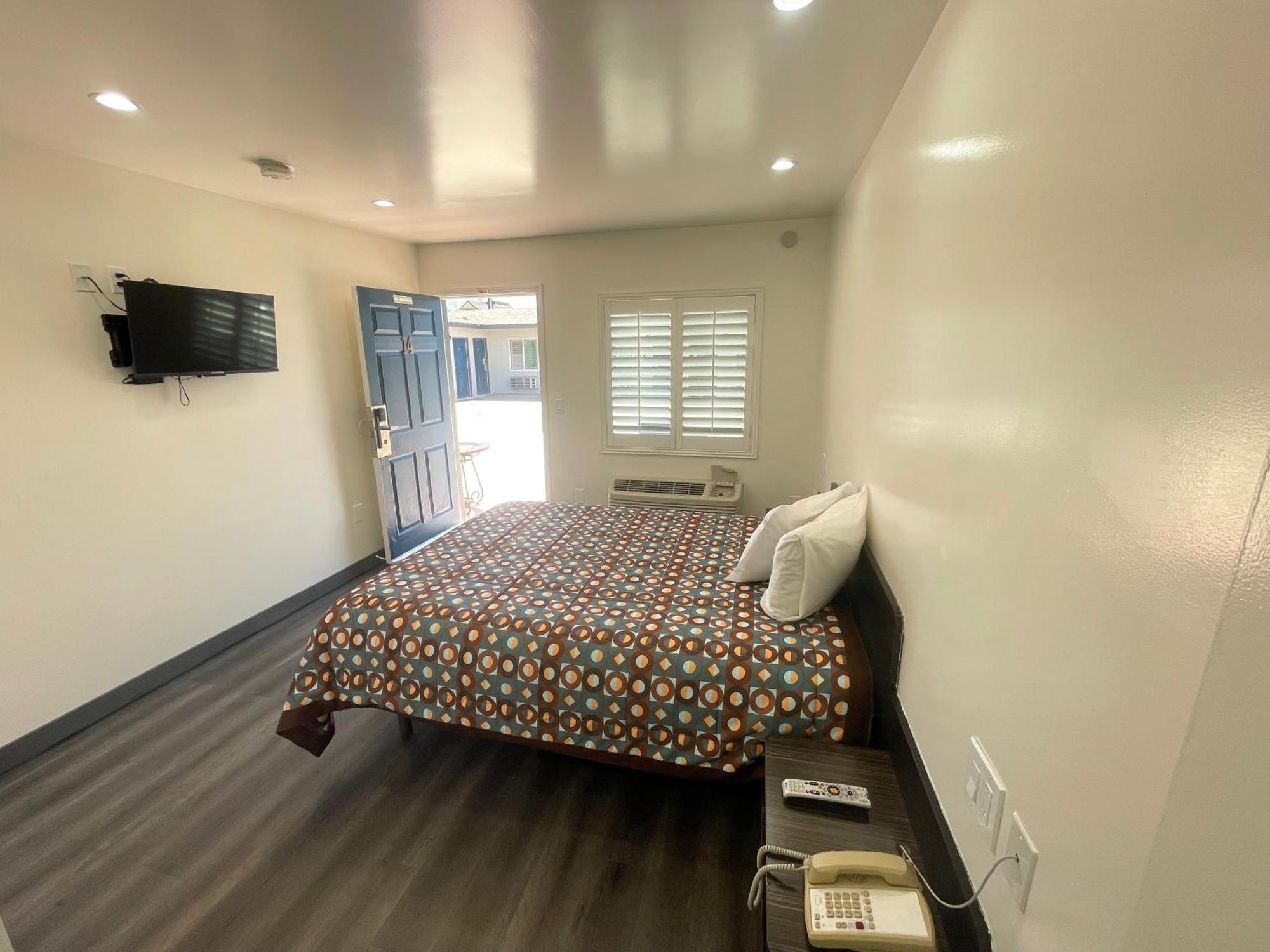 Newport Bay Motel Costa Mesa