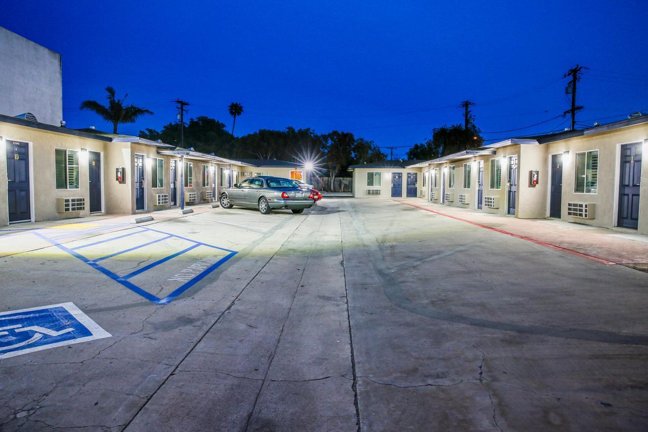 Motel Newport Bay 2*